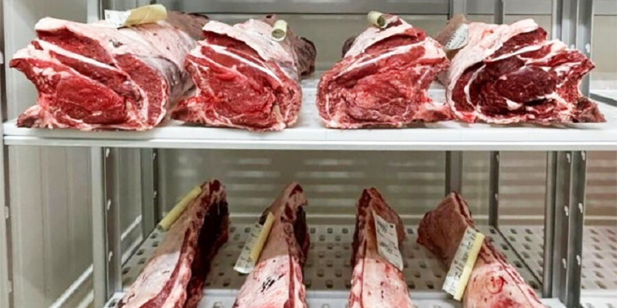 foto-carne-bovino-trasformazione foto-carne-bovino-trasformazione